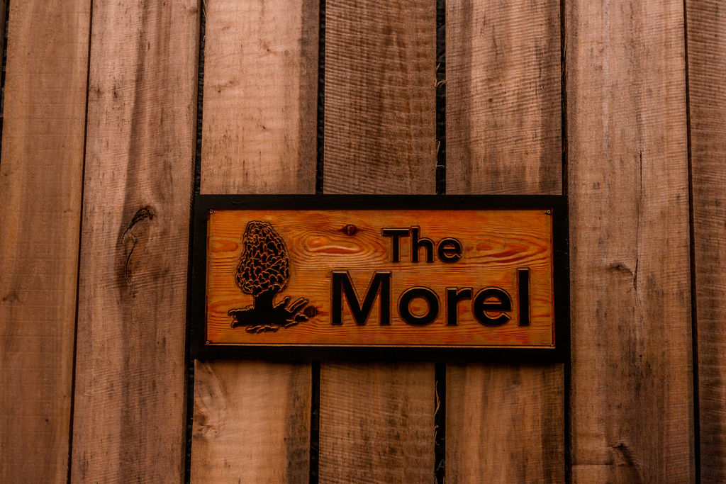 Morel Glamping Cabin with Wifi - Image 11